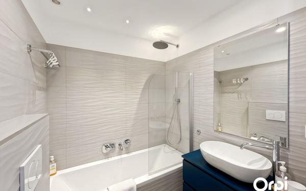 Appartement à vendre    3 pièces • 71,92 m2 Cogolin