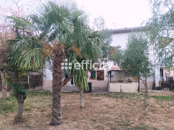Maison
         6 pièces
        - 140 m² 235 000 € *