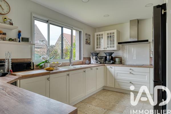 Maison à vendre 6 pièces 106 m² Saint-Brice-sous-Forêt