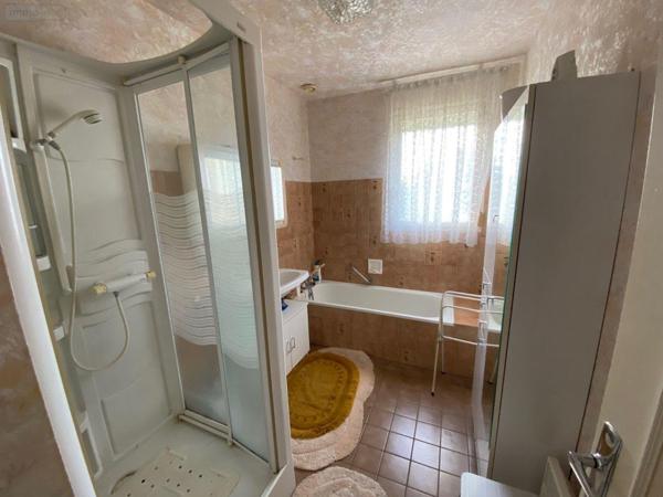 Maison à vendre à Lanvollon dans les Côtes-d'Armor (22290), ref : 232