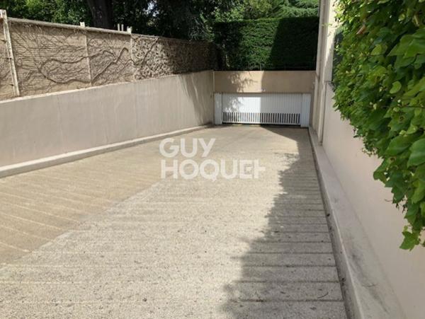 Bois colombes/ secteur CAMUS. Appartement  4 P.96 m2 DOUBLE BOX 35 M² JARDIN PRIVATIF 270 M²