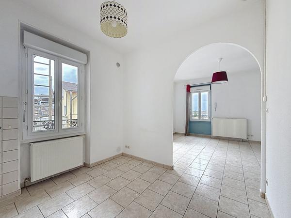 Appartement Meximieux 3 pièce(s) 80 m2, jardin et garage, proche commodités;