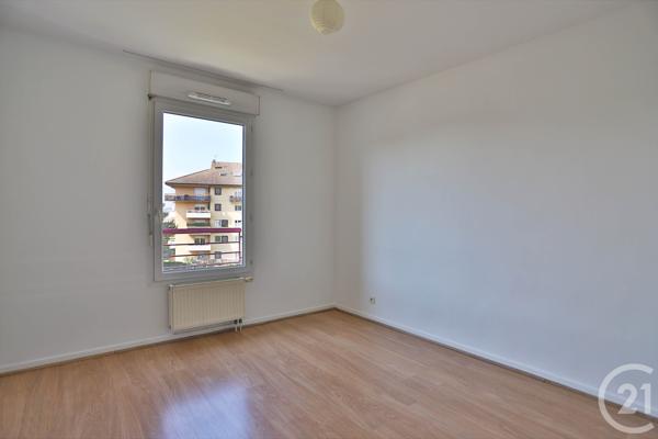 Appartement T3 à vendre  3 pièces - 67,20 m2 ST JULIEN EN GENEVOIS - 74