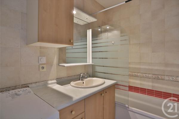 Appartement T3 à vendre  3 pièces - 67,20 m2 ST JULIEN EN GENEVOIS - 74