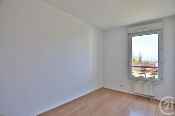 Appartement T3 à vendre  3 pièces - 67,20 m2 ST JULIEN EN GENEVOIS - 74