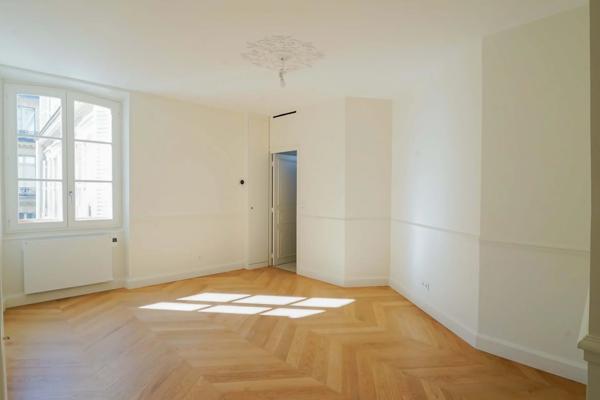 Appartement Paris 8e - MADELEINE / SAINT-AUGUSTIN