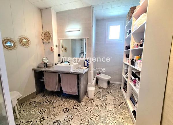 Maison à PLOURIVO, 22860 - 5 pièces 99m²
