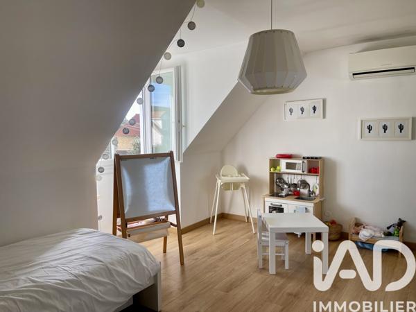 Maison à vendre 7 pièces 146 m² Bruyères-le-Châtel