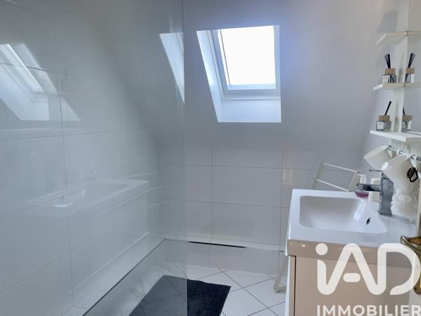 Maison à vendre 7 pièces 146 m² Bruyères-le-Châtel