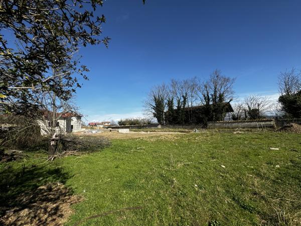 Satolas-et-Bonce (38290) TERRAIN PLAT VIABILISÉ DE 488 M² A SATOLAS ET BONCE
