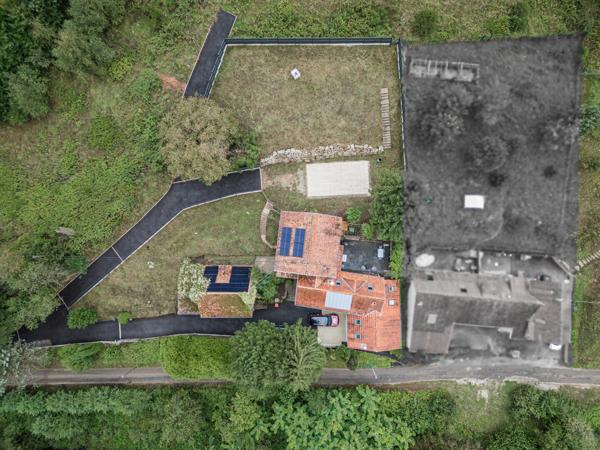 Maison rénové au coeur de 2,6 hectares de forêt