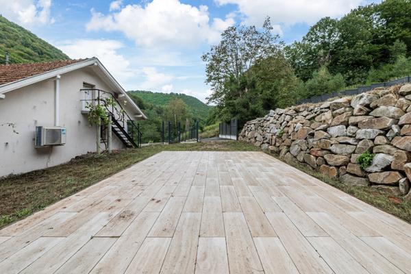 Maison rénové au coeur de 2,6 hectares de forêt