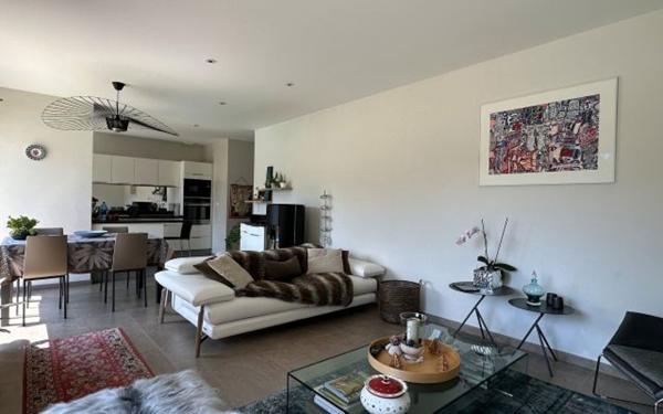 Maison à vendre    8 pièces •  Choisy