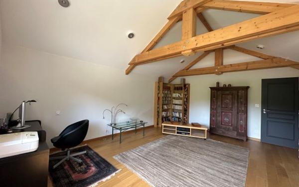 Maison à vendre    8 pièces •  Choisy