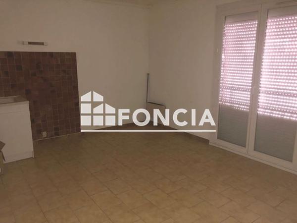 Location Studio 28.2 m² - RUE ALBERT CALMETTE Chateauneuf Les Martigues 13220