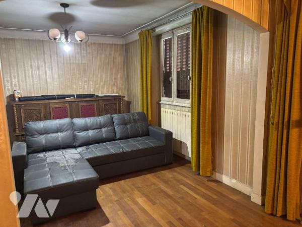 À VENDRE MAISON PAVILLON SAINT-NABORD VOSGES 88200
Maison individuelle à rénover comprenant :
...