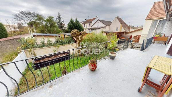 Maison à vendre - 5 chambres - LES PAVILLONS SOUS BOIS