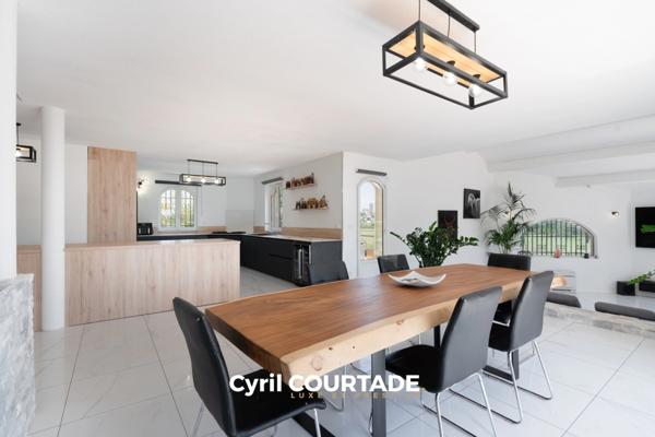 Juvignac, Dpt Hérault (34), Maison d'exception de 245m² en première ligne du Golf - Terrain de 1250m²