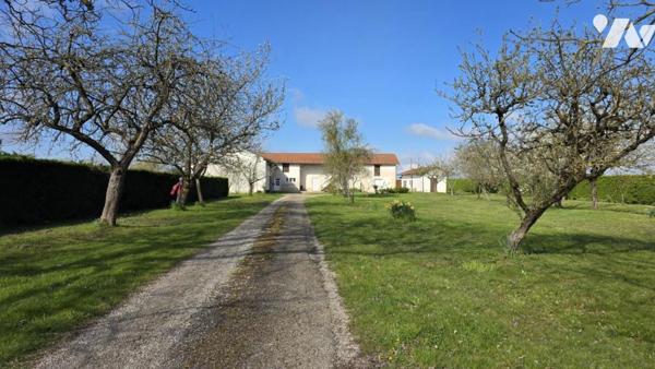 Ferme avec dépendances