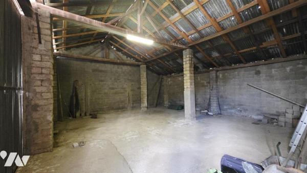 Ferme avec dépendances