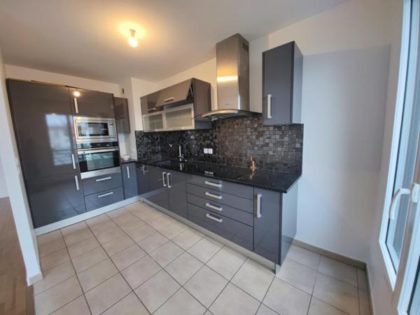 Centre-ville, résidence de standing : 3 pièces coup de cœur avec balcon !