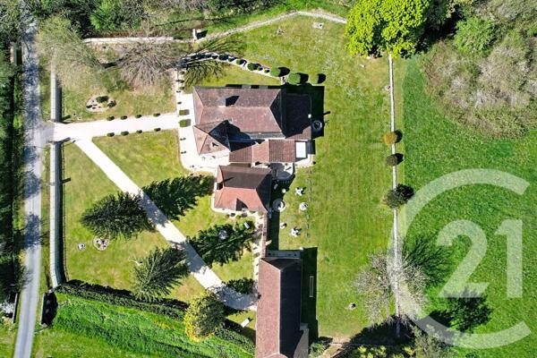 Maison à vendre  13 pièces - 396 m2 PERIGUEUX - 24