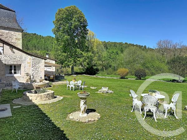 Maison à vendre  13 pièces - 396 m2 PERIGUEUX - 24