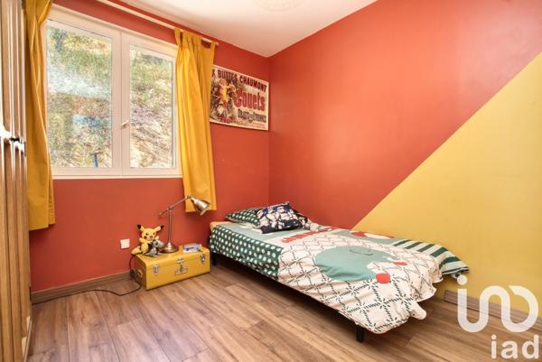 Maison 4 pièces de 119 m² à La Garde-Freinet (83680)