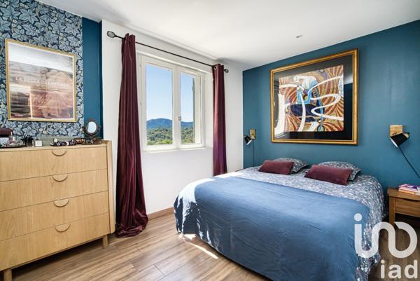 Maison 4 pièces de 119 m² à La Garde-Freinet (83680)