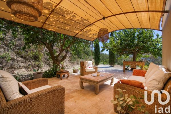 Maison 4 pièces de 119 m² à La Garde-Freinet (83680)