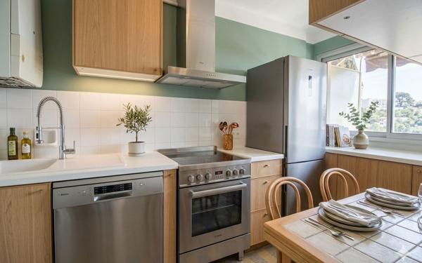 Appartement à vendre    3 pièces • 63 m2 Marseille 14