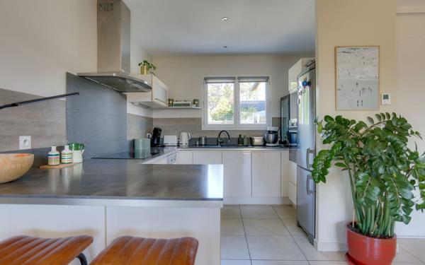 Maison à vendre    4 pièces • 81,22 m2 Saint-Jean-de-Luz