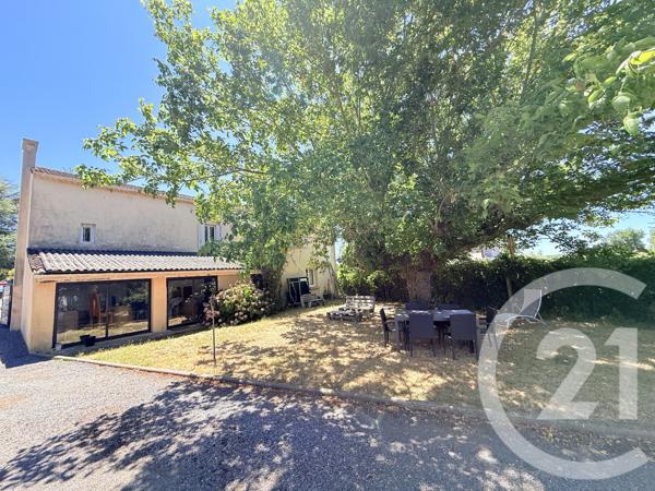 Maison à vendre  8 pièces - 215 m 2   ST QUENTIN DE BARON  - 33