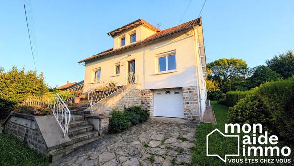 Vaste maison sur sous-sol et terrain
