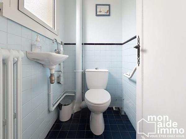 Vaste maison sur sous-sol et terrain