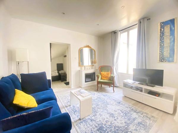 03200 VICHY -MAISON DE VILLE MEUBLÉ 3 PIÈCES AVEC TERRASSE ,PARKING PRIVÉ ET CAVE