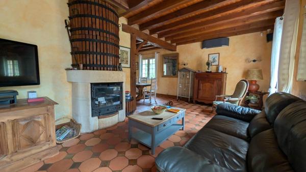 Maison familiale de 160 m2 environ à Bergerac. Secteur Calme et verdoyant