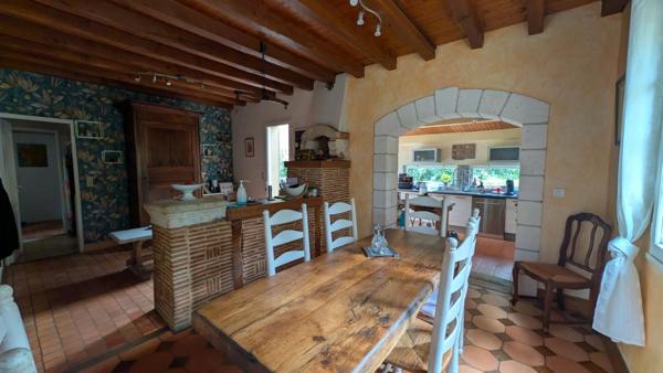 Maison familiale de 160 m2 environ à Bergerac. Secteur Calme et verdoyant