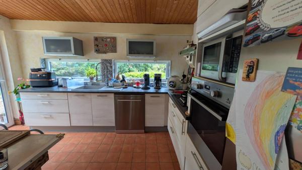 Maison familiale de 160 m2 environ à Bergerac. Secteur Calme et verdoyant