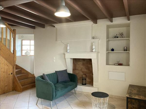 Maison à louer 490 € CC MAGNAC SUR TOUVRE 2 p 45 m² DPE E