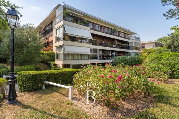 Le Chesnay, Appartement 3 Chambres -  158 m² à vendre
