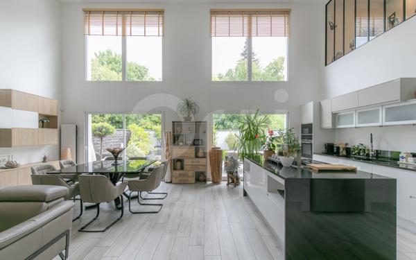 Maison à vendre    6 pièces • 260 m2 Lagny-sur-Marne