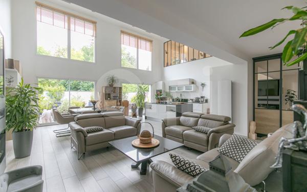 Maison à vendre    6 pièces • 260 m2 Lagny-sur-Marne