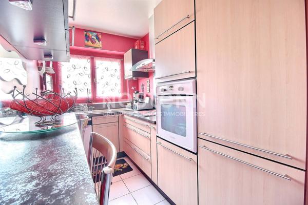 Appartement Courbevoie 4 pièces 89 m2 - VUE DEGAGEE - GARE - LA DEFENSE - ECOLES - LOISIRS - IDEAL FAMILLE -