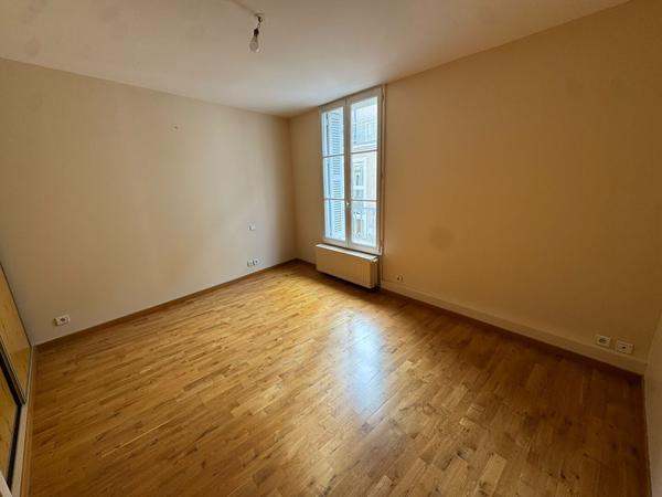 T3 Poitiers – Centre-Ville – 118.48 m²