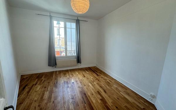 Immeuble à vendre    14 pièces • 495 m2 Gournay-sur-Marne