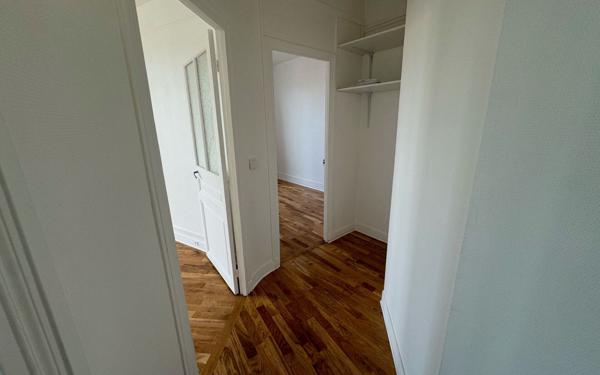 Immeuble à vendre    14 pièces • 495 m2 Gournay-sur-Marne