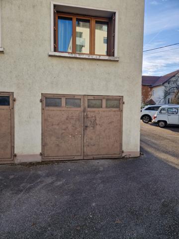 GARAGE DOUBLE - 35m² - BOX FERME A LOUER
