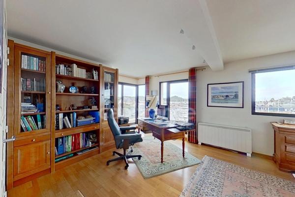 Duplex, en dernier étage sur le port de Paimpol