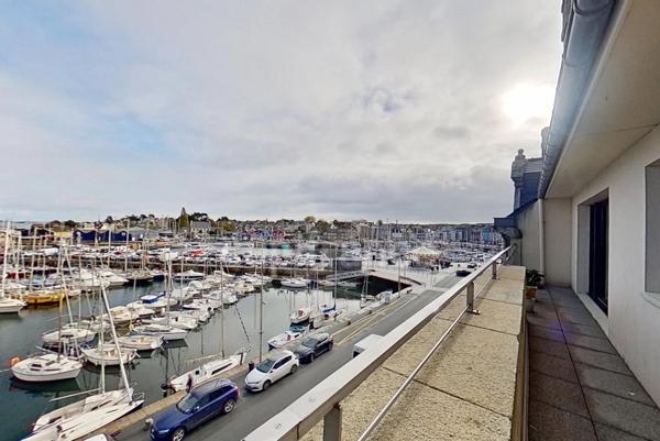 Duplex, en dernier étage sur le port de Paimpol